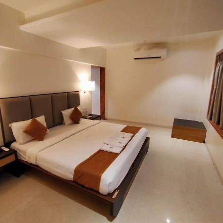 Abhishek Beach Resort And Spa Ganpatipule Zewnętrze zdjęcie