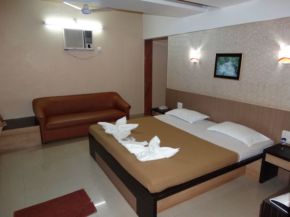 Abhishek Beach Resort And Spa Ganpatipule Zewnętrze zdjęcie