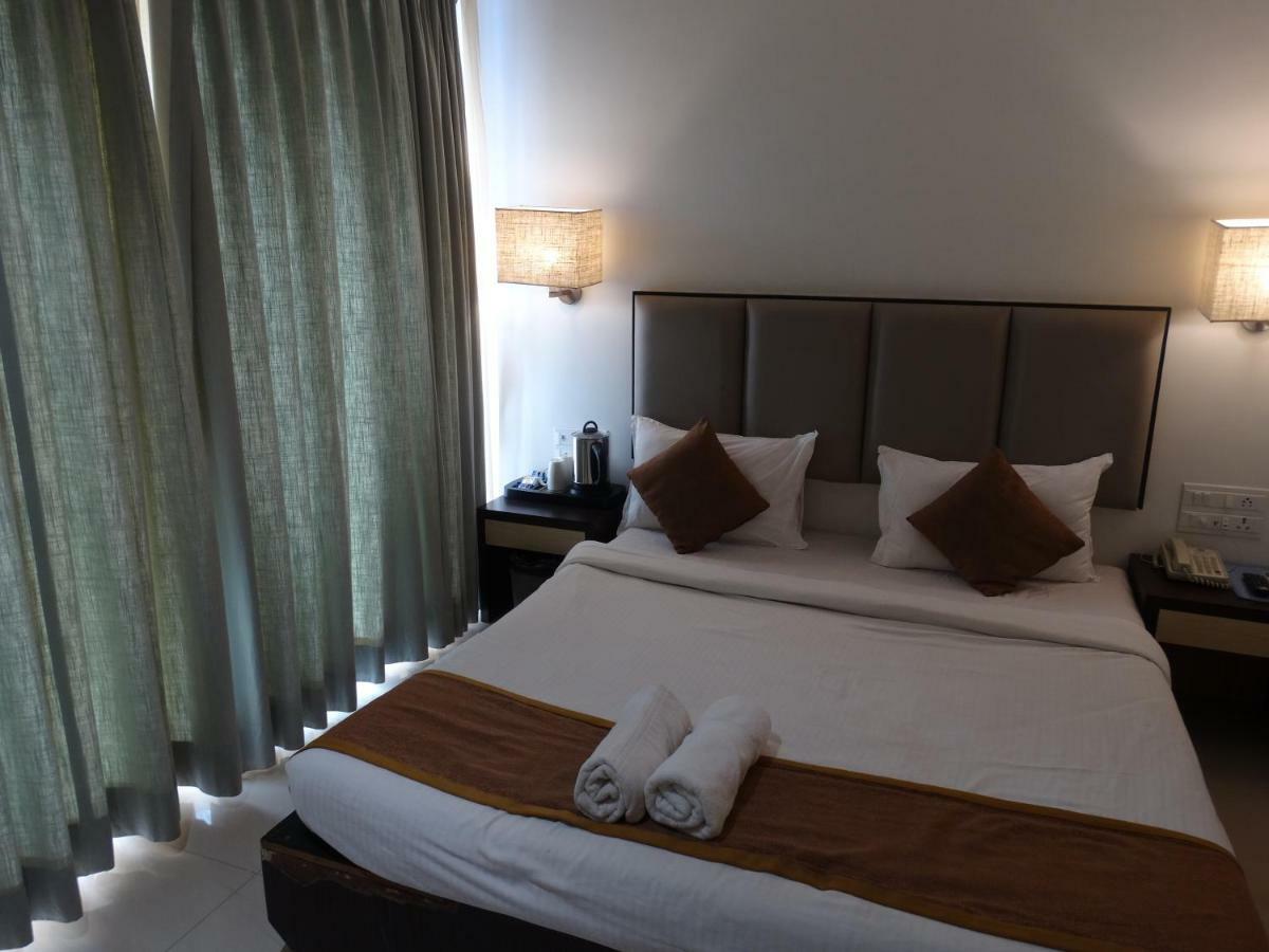 Abhishek Beach Resort And Spa Ganpatipule Zewnętrze zdjęcie