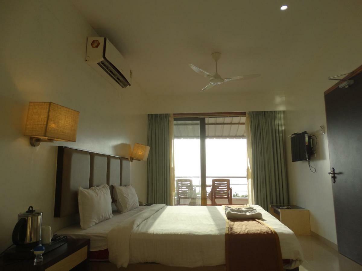 Abhishek Beach Resort And Spa Ganpatipule Zewnętrze zdjęcie